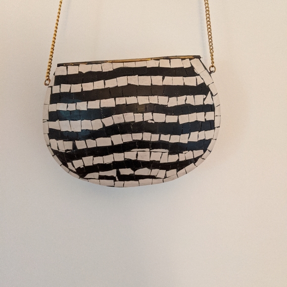 Metal hand crafted clutch in black and white. - Picture 3 of 3